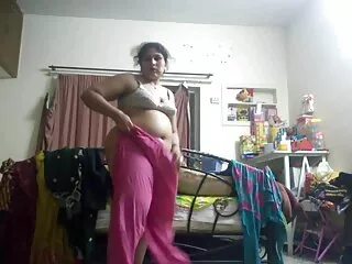 düzgün vücutlu kaygan tattoed lezbiyen milf amatör oral seks seks
